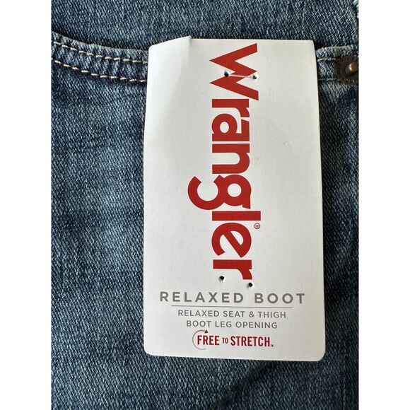 NWT Wrangler Relaxed Bootcut Men's Jeans Size 34 x 30 - Picture 7 of 9